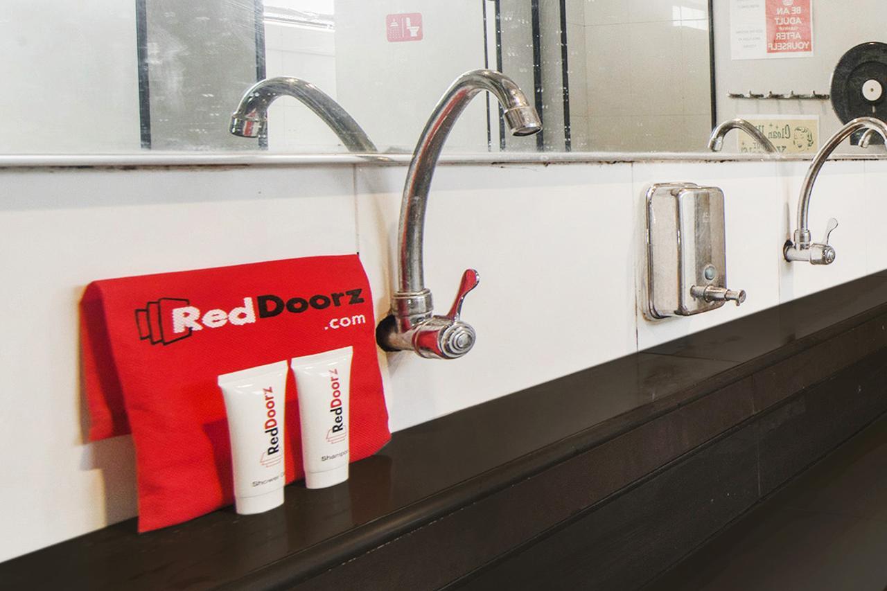Reddoorz Hostel @ Jalan Besar Singapur Exterior foto