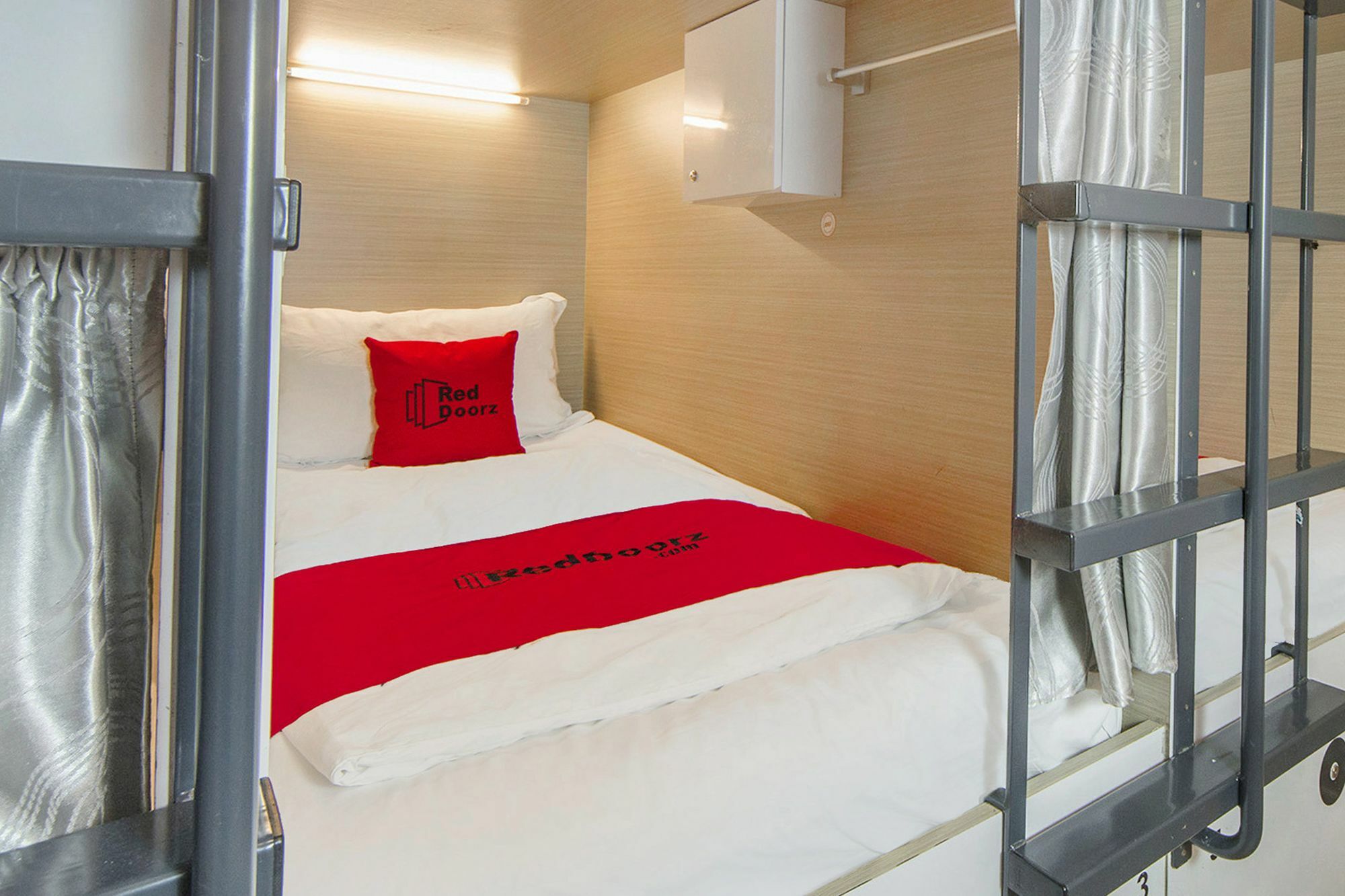 Reddoorz Hostel @ Jalan Besar Singapur Exterior foto